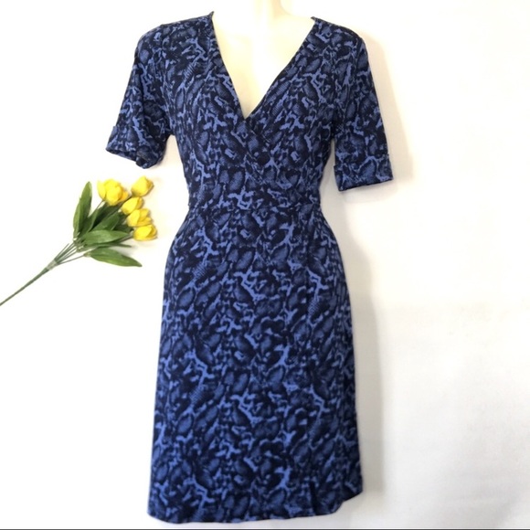 Apt. 9 Dresses & Skirts - 🚫SOLD🚫Blue snake print wrap dress